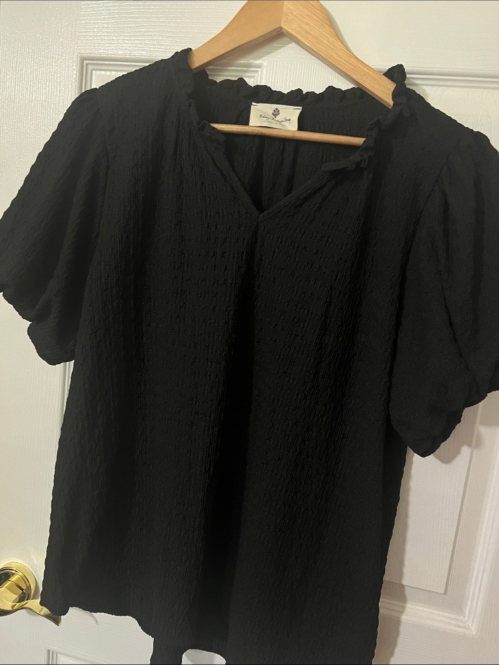 NWOT Betsey’s Boutique Shop Blouse Top Shirt XL Black Textured Short Sleeve - Picture 4 of 9